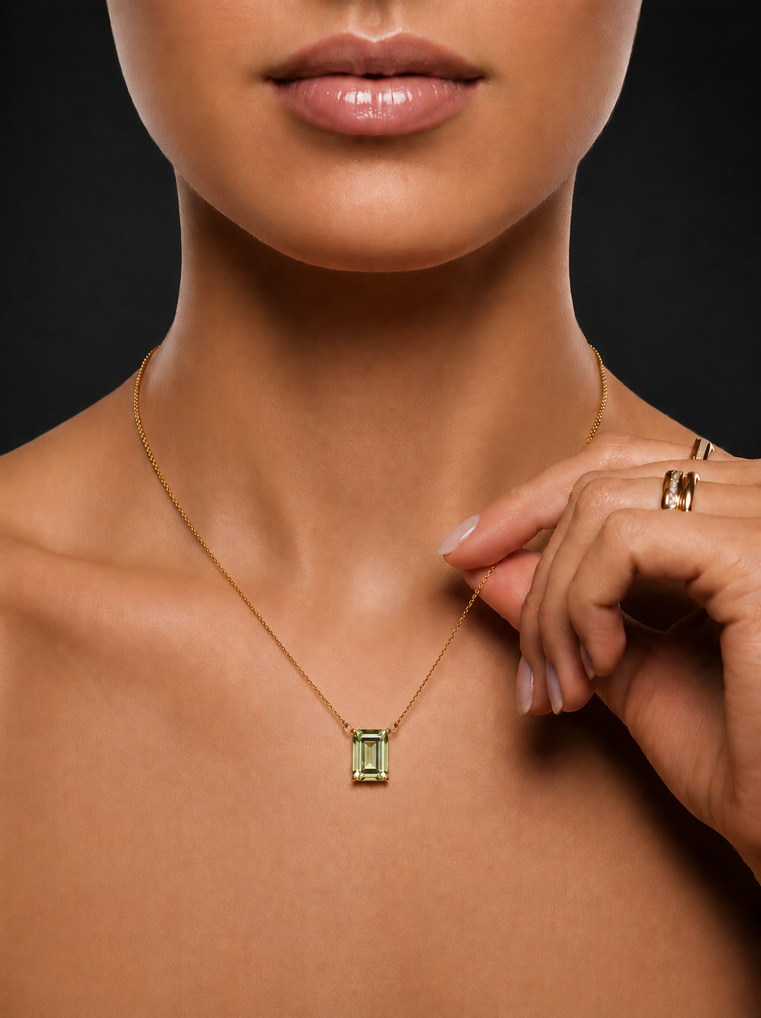 AЇNE Victoria Beryl Pendant in Yellow Gold