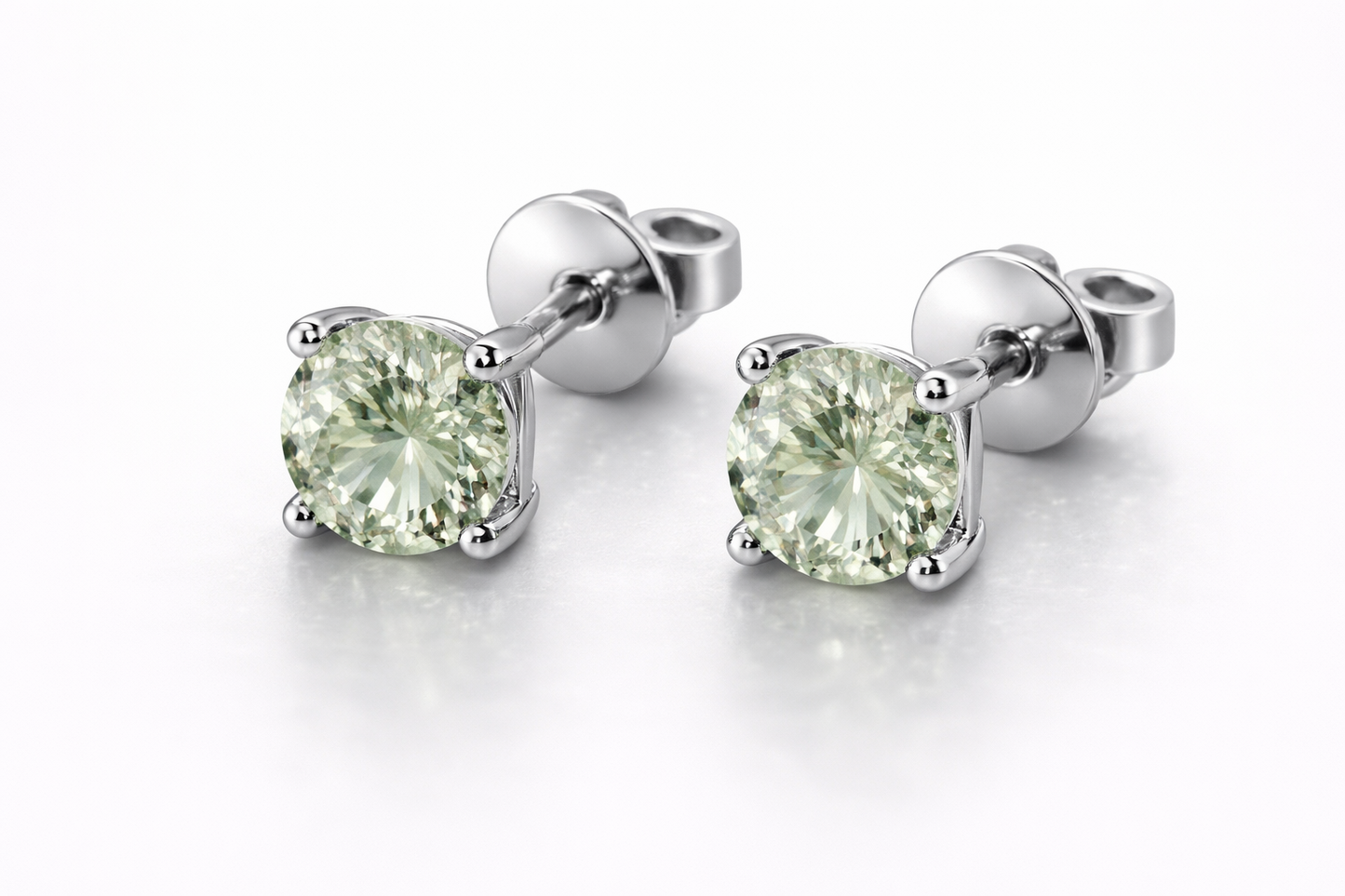 AÏNE Veil Beryl Studs White Gold