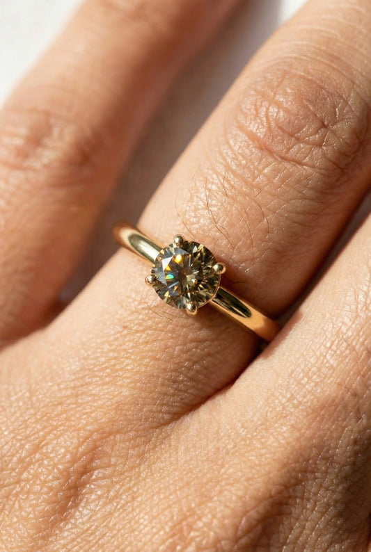 AÏNE Wine Topaz Ring in Yellow Gold